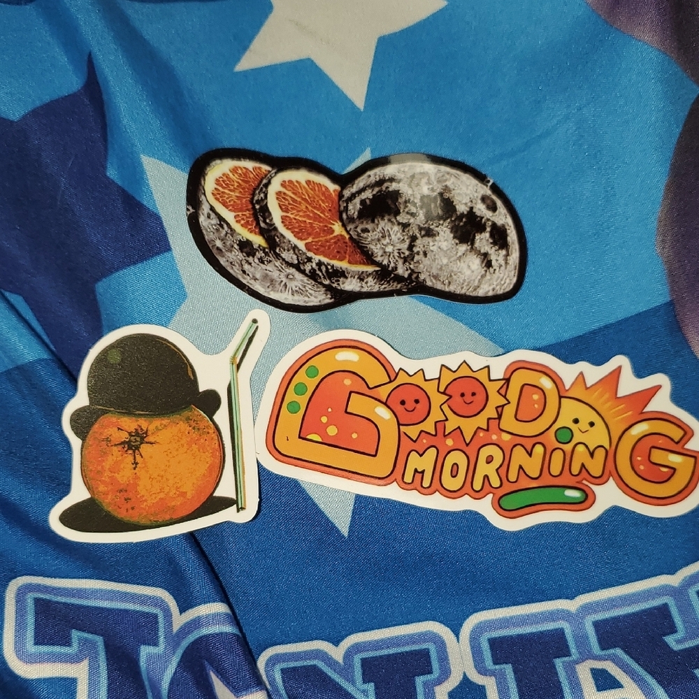 🌈FREE W/BUNDLE🌈 Set Of 3 Orange Stickers
